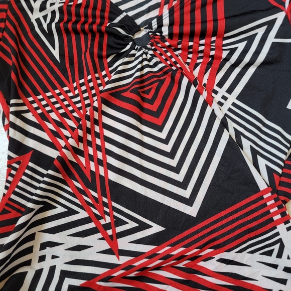 Vintage abstract y2k top - Picture 2 of 4